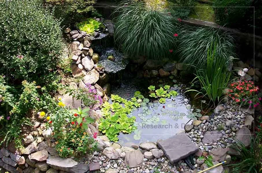 500-litre preformed polyurethane pond