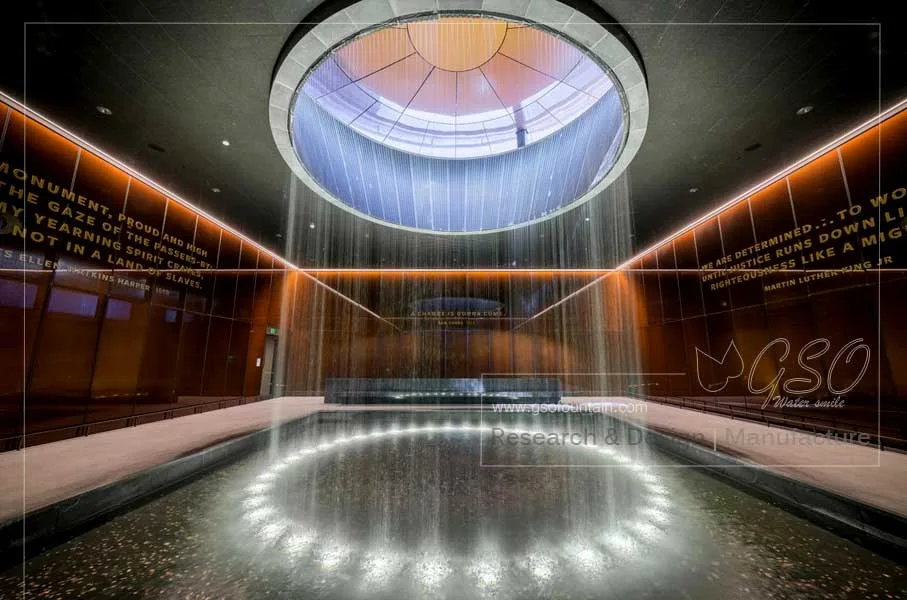 Curved rain-curtain fountain (falling-water fountain)