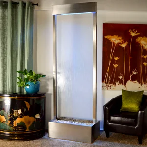 Model 1000 freestanding glass fountain