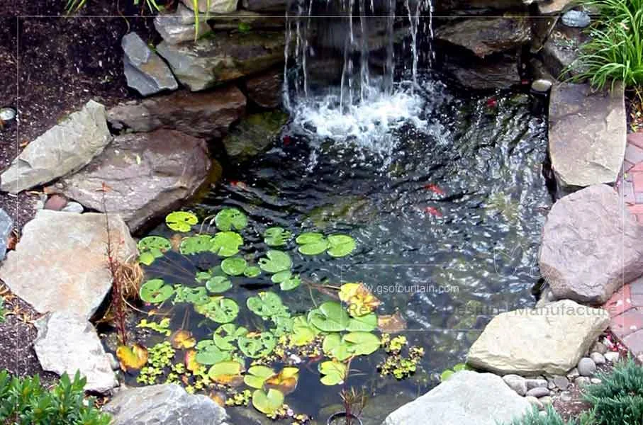 500-litre preformed polyurethane pond