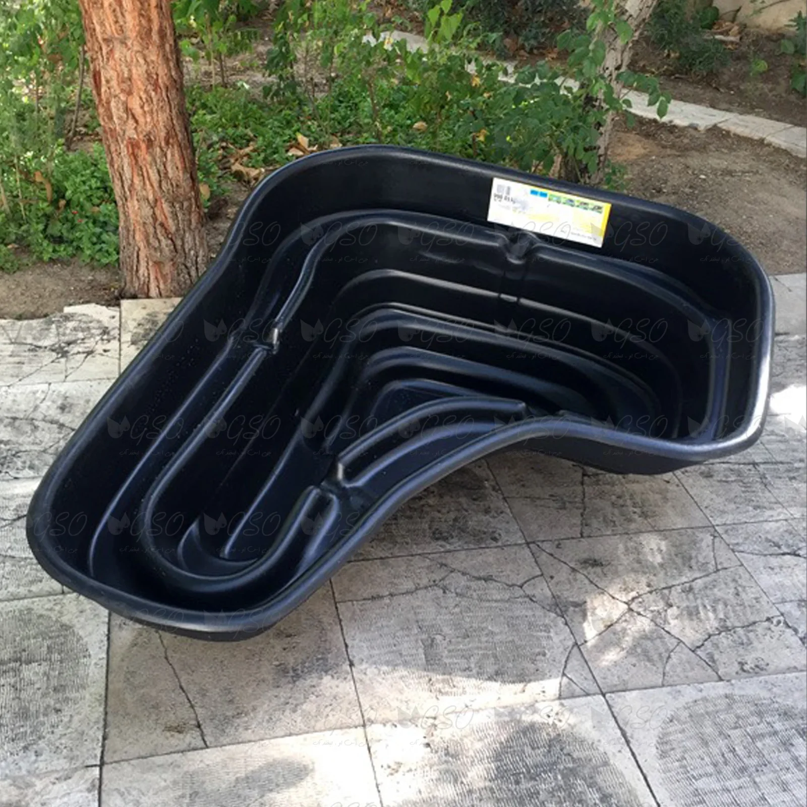 Preformed polyurethane pond
